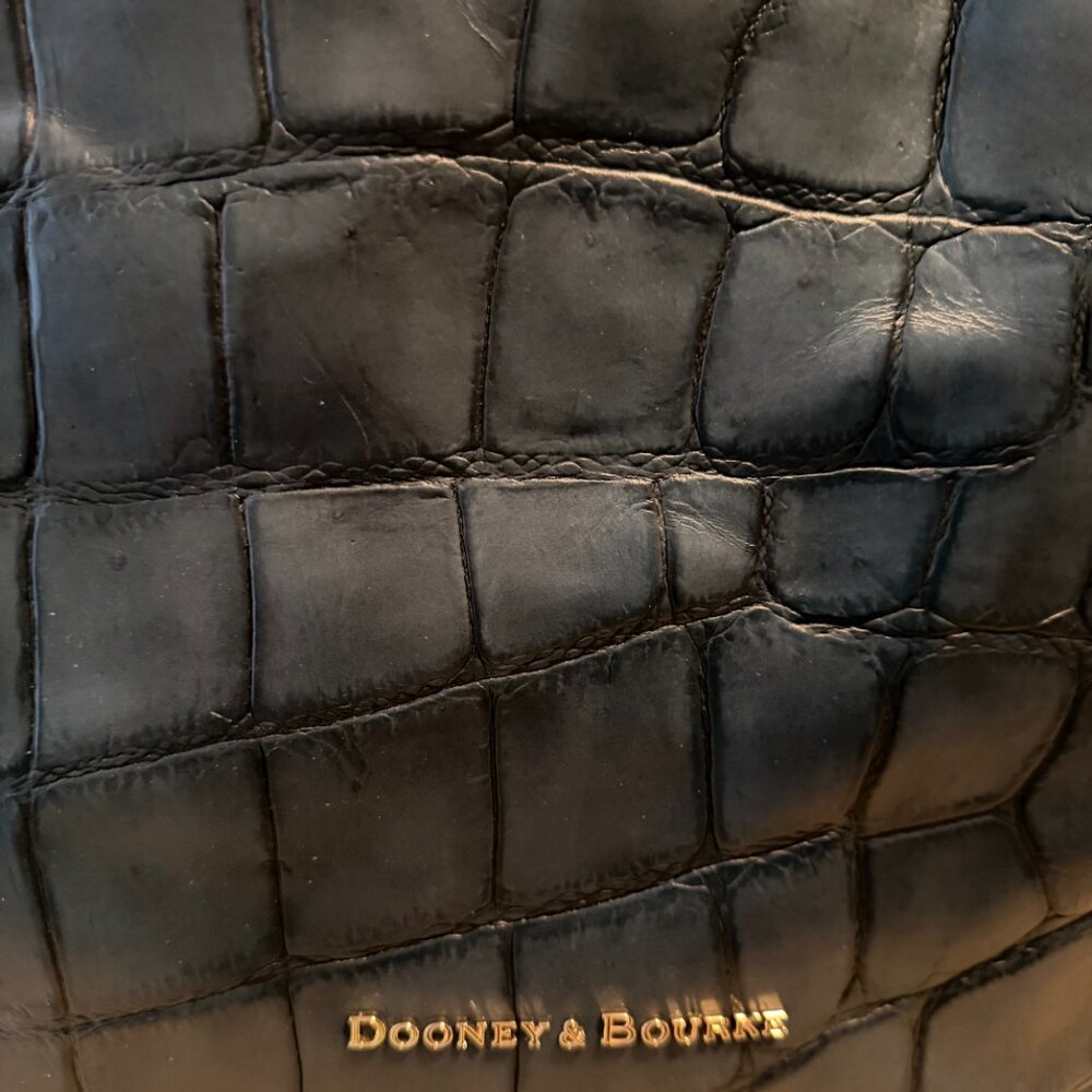Dooney & Bourke - Picture 3 of 5